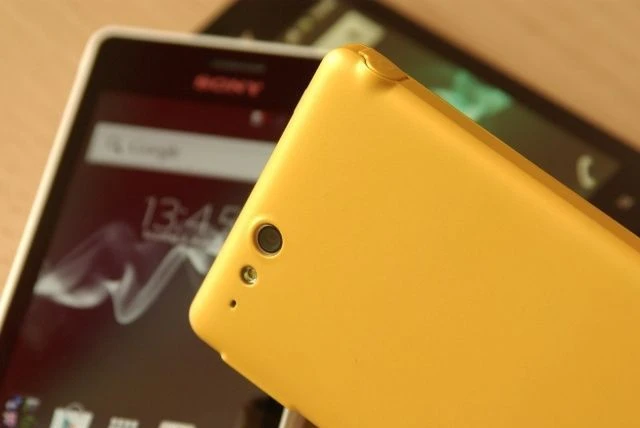 Sony Xperia go gelb