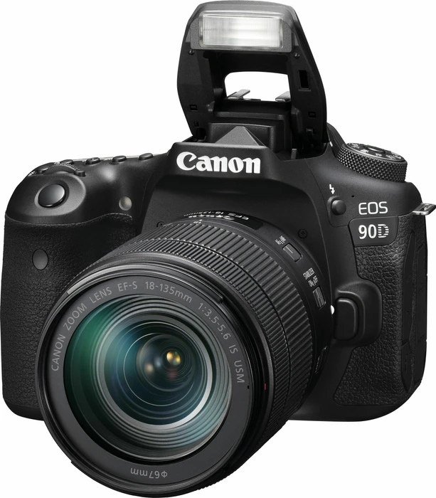 Canon EOS 90D mit Objektiv EF-S 18-135mm 3.5-5.6 IS USM