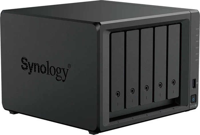 Synology DiskStation DS1525+, 8GB RAM ECC, 2x RJ-45 2.5GBase-T, 2x USB-A 3.0