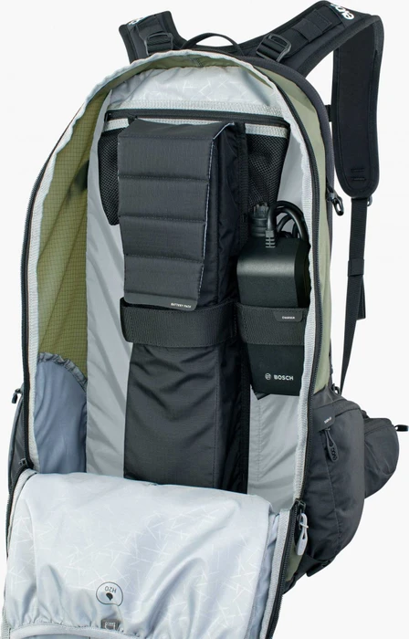 Evoc FR Tour E-Ride 30 dark olive/black