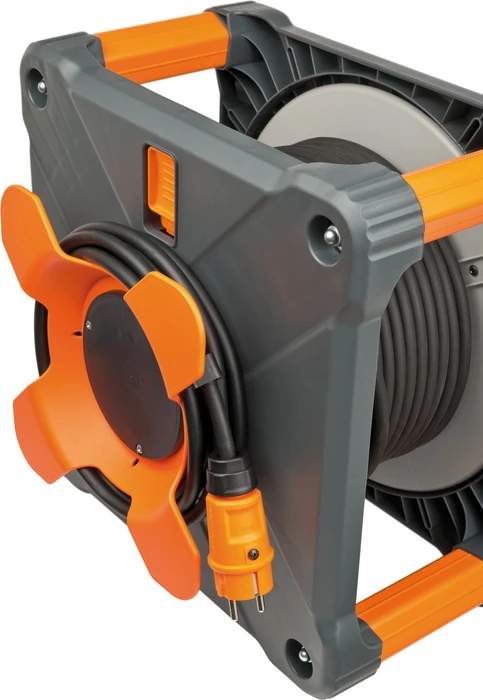 Brennenstuhl professionalLINE Kabeltrommel mit Powerblock KC 5100, Kabeltrommel mit Zusatzverteiler, Schuko auf 8x Schuko, 50m, IP44, H07RN-F 3G1,5
