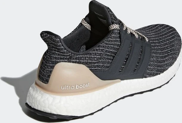 adidas Ultraboost grey five/carbon/ash pearl (Damen)