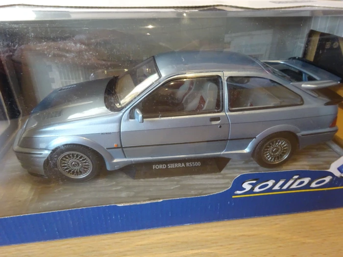 Schuco Solido Ford Sierra RS500 blau