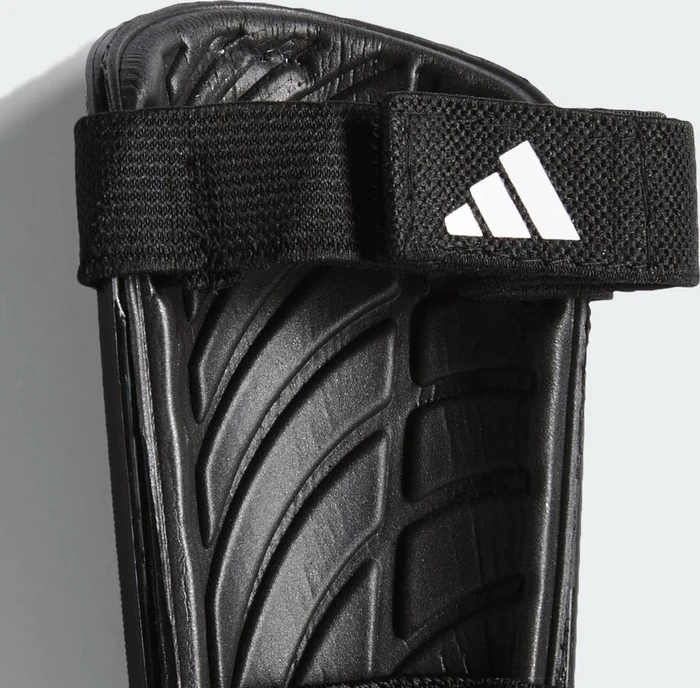 adidas Tiro Match Schienbeinschützer black/gold metallic/white (Junior)