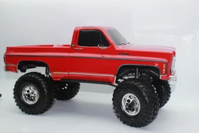 Traxxas TRX-4 Chevrolet K10 High Trail Edition rot