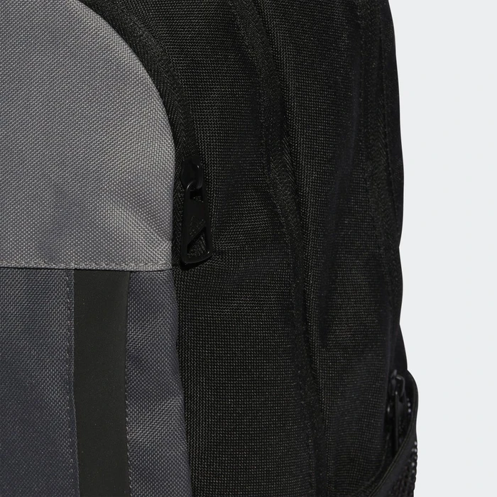 adidas Motion Badge of Sport black/white