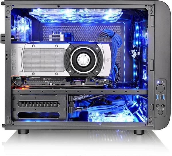 Thermaltake Core V21, Acrylfenster