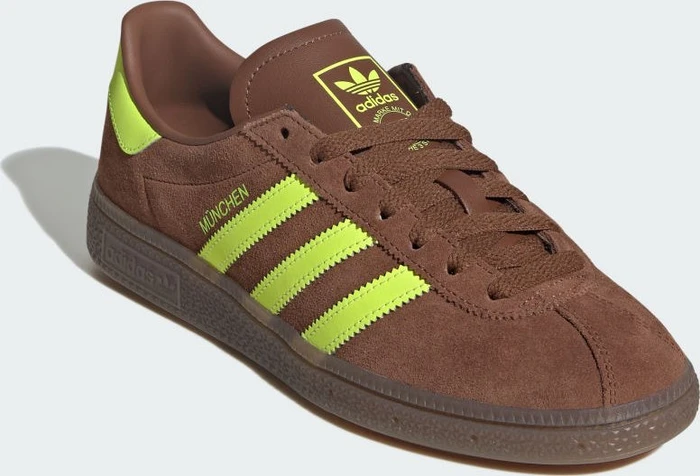 adidas München preloved brown/solar yellow/gum (Damen)