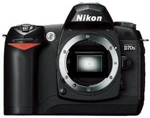 Nikon D70s