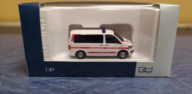 Rietze Volkswagen T6 Ambulance Westtirol
