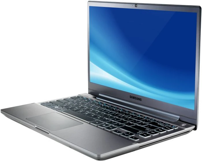 Samsung 700Z3C, Core i5-3210M, 8GB RAM, 1TB HDD, GeForce GT 630M, DE