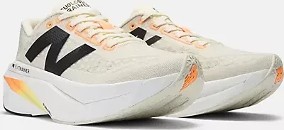 New Balance FuelCell SuperComp Trainer v3 angora/hot mango/black (Herren)
