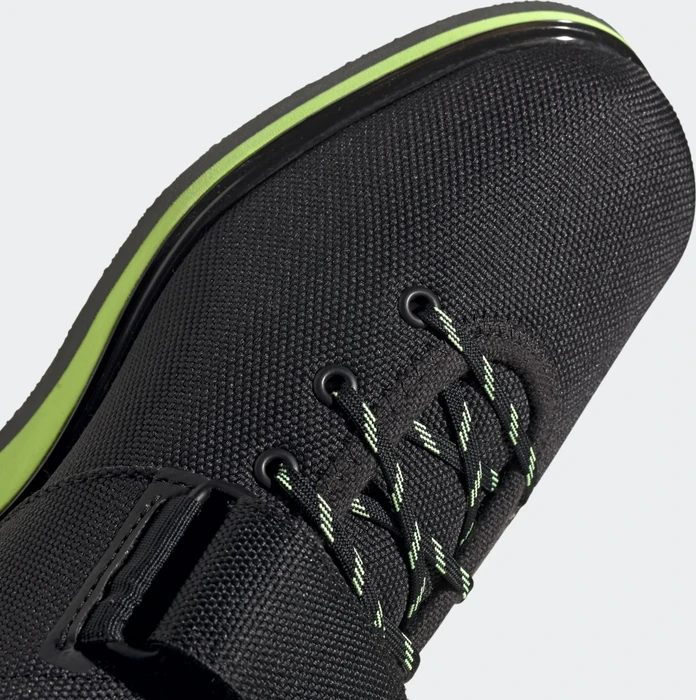 adidas Powerlift 4 core black/signal green/grey six (Herren)