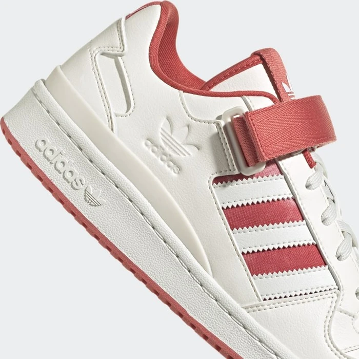 adidas Forum Low chalk white/white tint/crew red