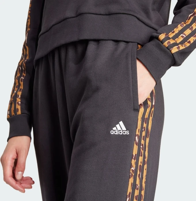 adidas Essentials 3-Streifen Animal-Print Trainingshose 7/8 schwarz (Damen)