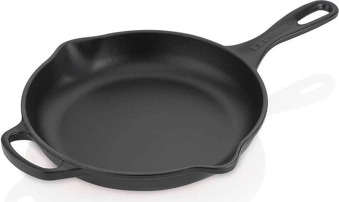Le Creuset Signature Gusseisen Brat-/Servierpfanne rund 26cm schwarz matt