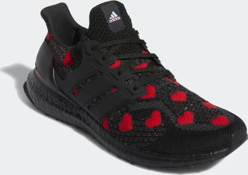 adidas Ultraboost DNA 5.0 core black/vivid red (Herren)