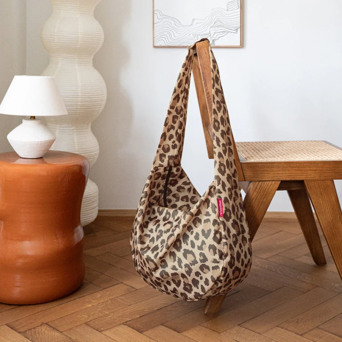 Reisenthel mini maxi Moonbag Shopper leo macchiato