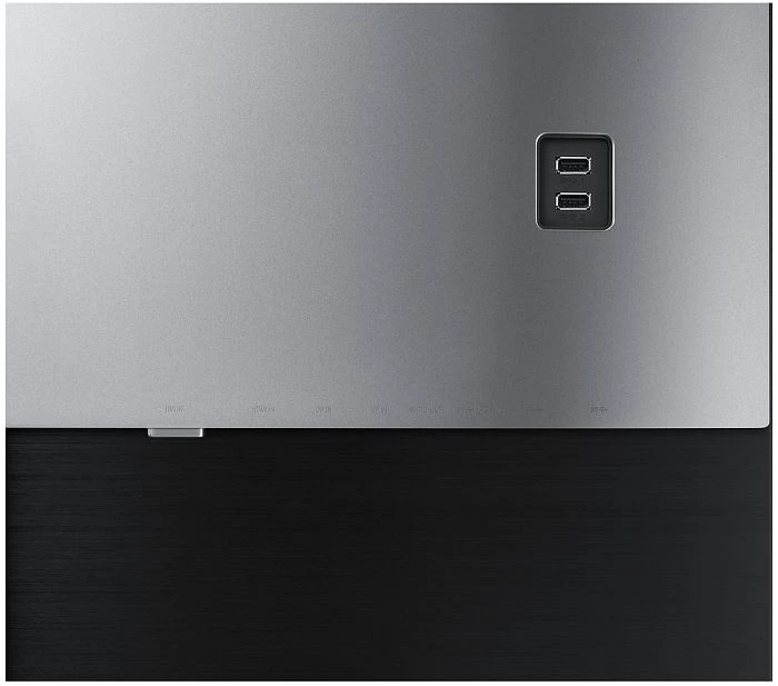 Samsung UD970, 31.5"