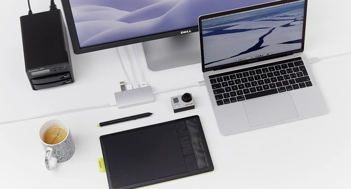 LMP USB-C Video Hub, 5-Port, USB-C 3.0 [Stecker], silber