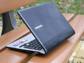 Samsung 305U1A, E-450, 4GB RAM, 500GB HDD, UK