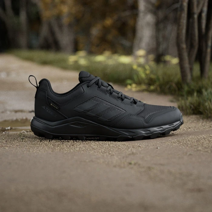 adidas Tracerocker 2.0 Gore-Tex core black/semi impact orange (Herren)