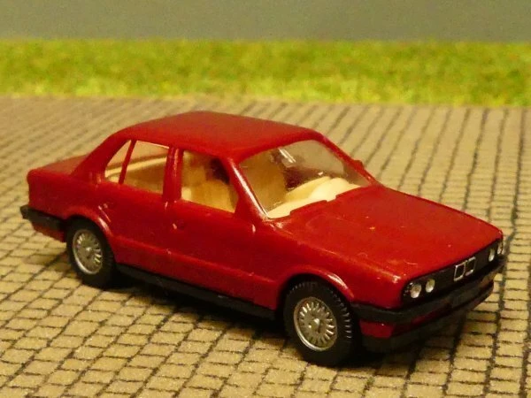 Wiking BMW 325i Cabrio weinrot metallic