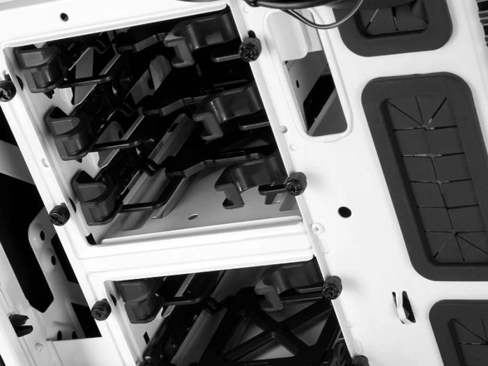 NZXT H630 weiß, schallgedämmt