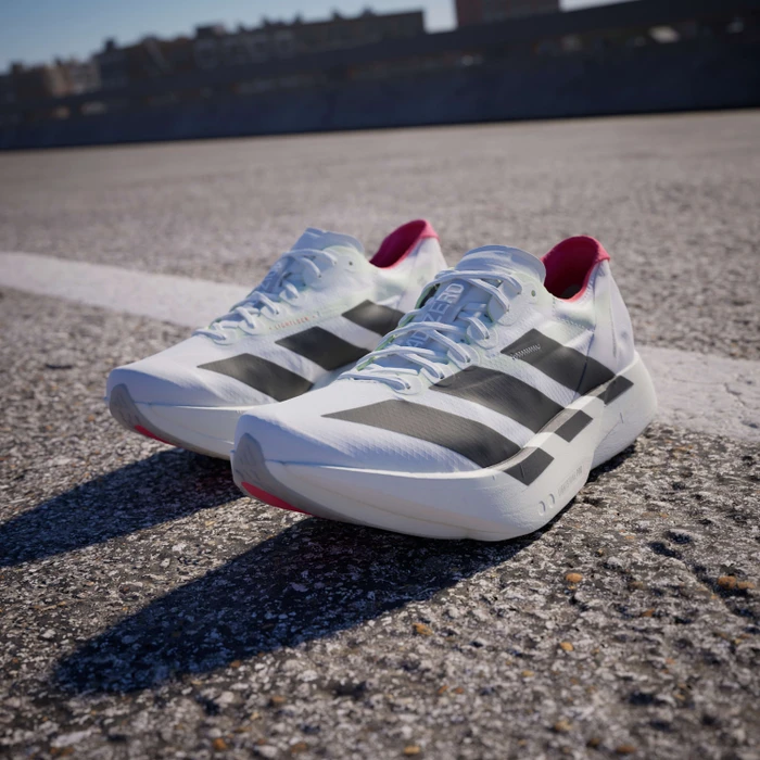 adidas Adizero Adios Pro 4 cloud white/core black/silver metallic (Herren)
