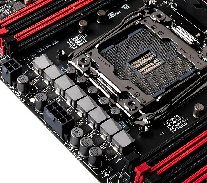 ASUS ROG Rampage V Extreme (Intel 2011-3)