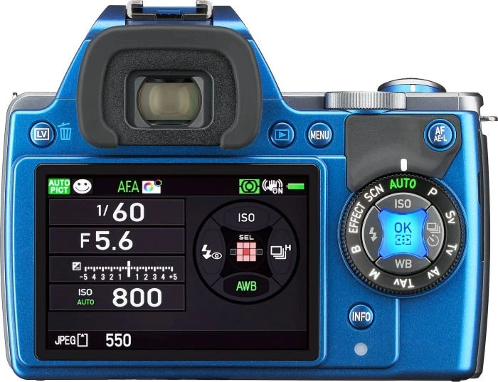 Pentax K-S1 blau mit Objektiv smc DA L 18-55mm 3.5-5.6 AL und smc DA L 50-200mm 4.0-5.6 ED