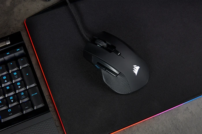 Corsair Ironclaw RGB, USB