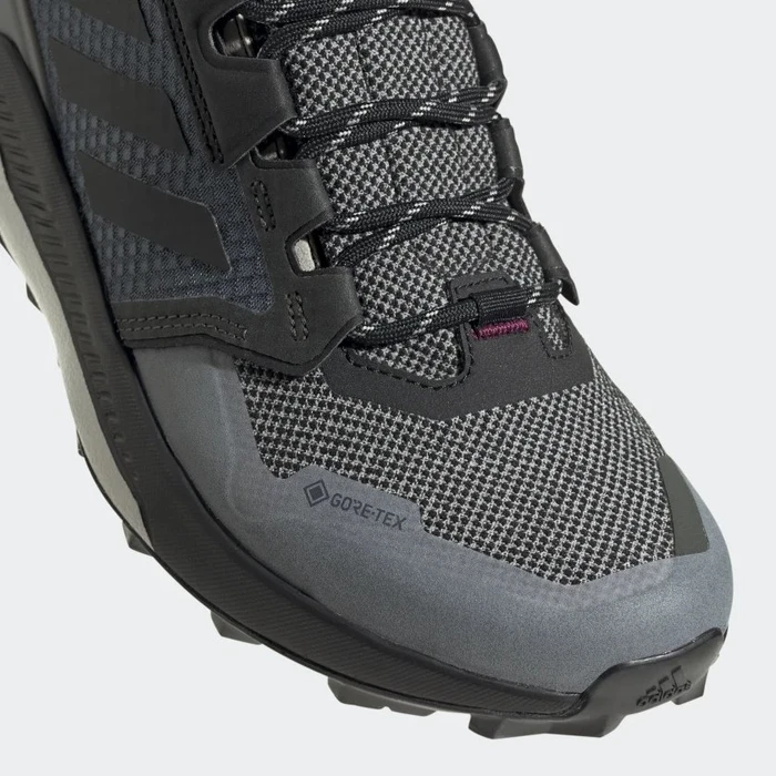 adidas Terrex Trailmaker Mid GTX metal grey/core black/power berry (Damen)