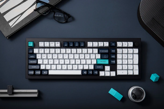 Keychron Q5 Max, Carbon Black, 96%, LEDs RGB, hot-swap, Gateron Jupiter BANANA, USB/Bluetooth, US
