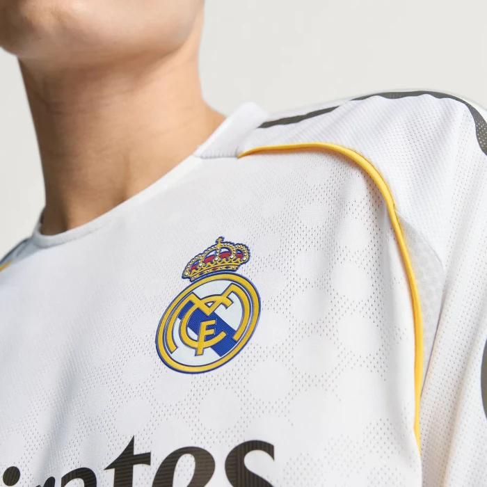 adidas Real Madrid Authentic 2025/2026 Heimtrikot (Herren)