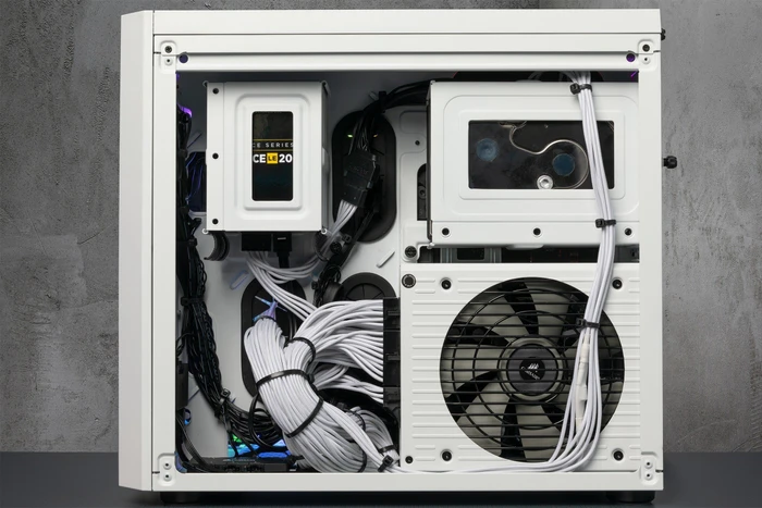 Corsair Crystal Series 280X RGB, weiß, Glasfenster