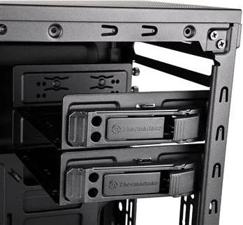 Thermaltake Core V31, Acrylfenster