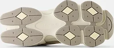 New Balance 9060 mushroom/arid stone