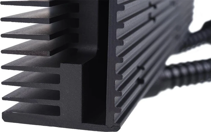 Alphacool Eiswolf GPX Pro AMD RX Vega M01 mit Backplate, schwarz