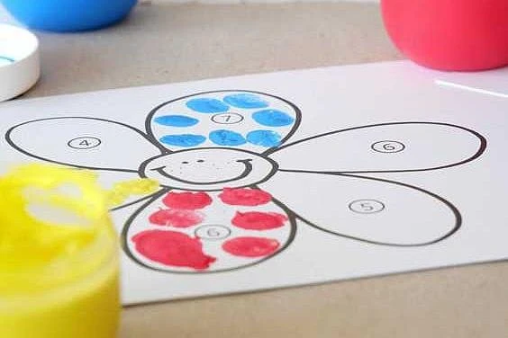 Kreul Mucki Fingerfarbe Farben Spiel Kiste - Wir zählen mit Farben und Fingern, Set 5 Stück 50ml
