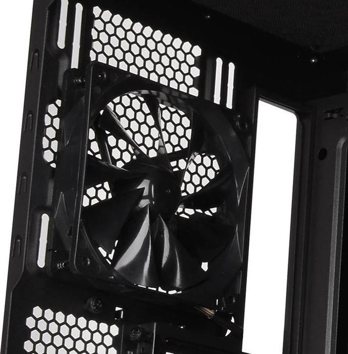 Thermaltake Suppressor F31, Acrylfenster, schallgedämmt