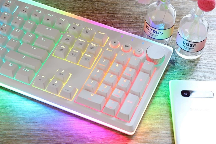 i-Rocks K71M, LEDs RGB, weiß, Gateron BROWN, USB, US