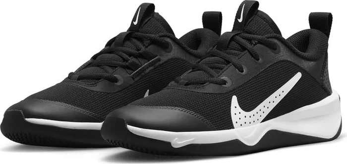 Nike Omni Multi-Court black/weiß (Junior)