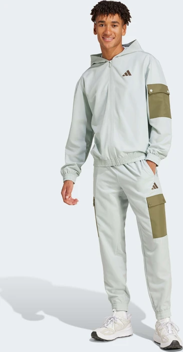 adidas Sportswear Woven Cargo Trainingsanzug (Herren)