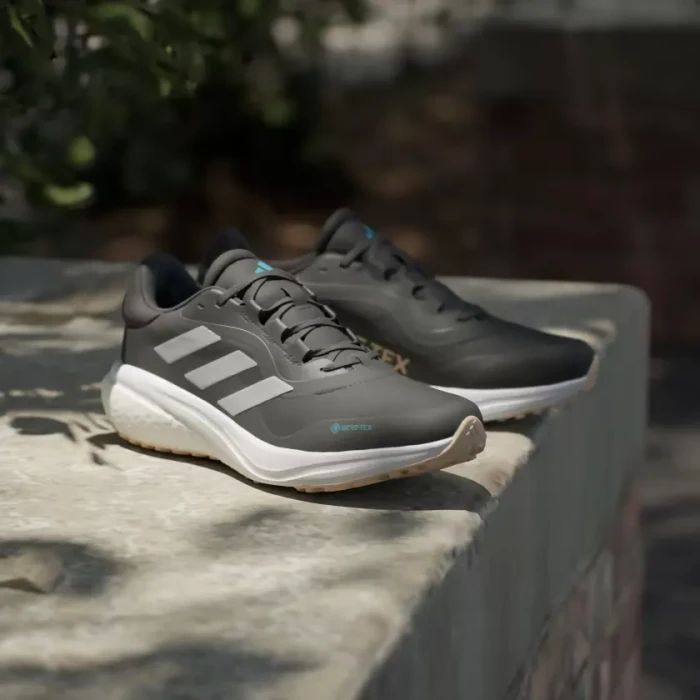 adidas Supernova 3 GTX core black/crystal white/lucid cyan (Herren)