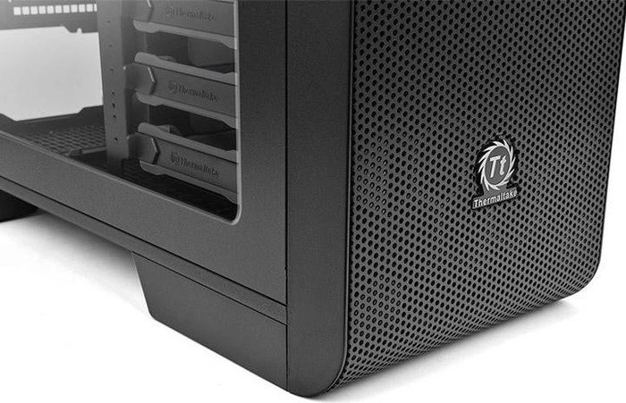 Thermaltake Core V71 Power Cover Edition, Acrylfenster