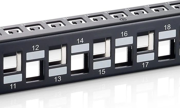 Equip Patchpanel für Keystone Module, geschirmt, 19" , 24-Port, 1HE, 19", 1HE, schwarz