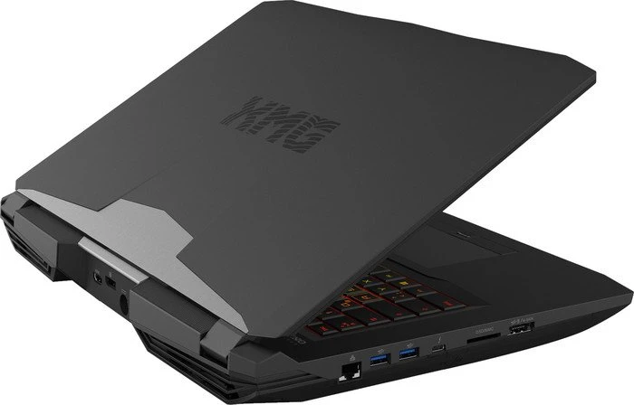 Schenker XMG U716-hzp, Core i7-6700, 16GB RAM, 250GB SSD, 1TB HDD, GeForce GTX 980, DE
