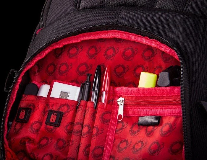 Ozone Survivor 15.6" Rucksack schwarz/rot