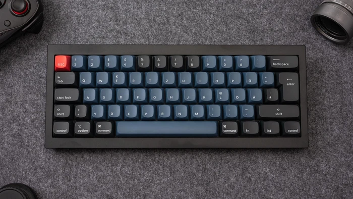 Keychron Q4, 60% Layout, LEDs RGB, Carbon Black, Gateron G Pro RED, USB, DE